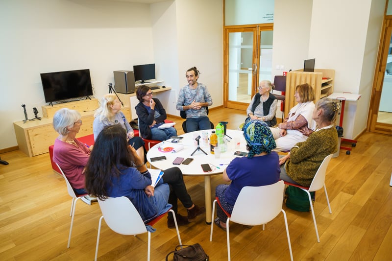 UN TEMPS POUR DÉCOUVRIR: CHANSON ET CUISINE !