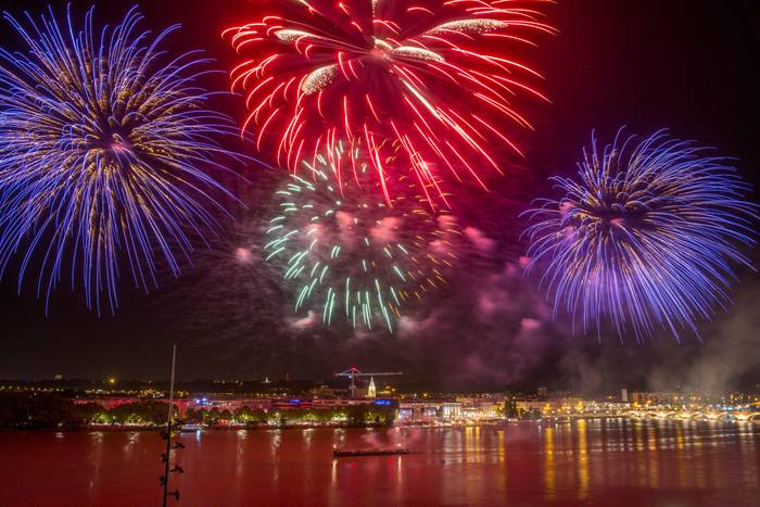 Feu d'artifice du 14 juillet à Bordeaux