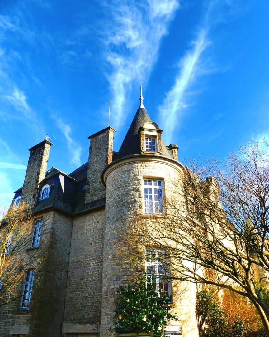 Balades guidées à Belle-Isle-en-Terre : du château de Lady Mond à la chapelle de Locmaria