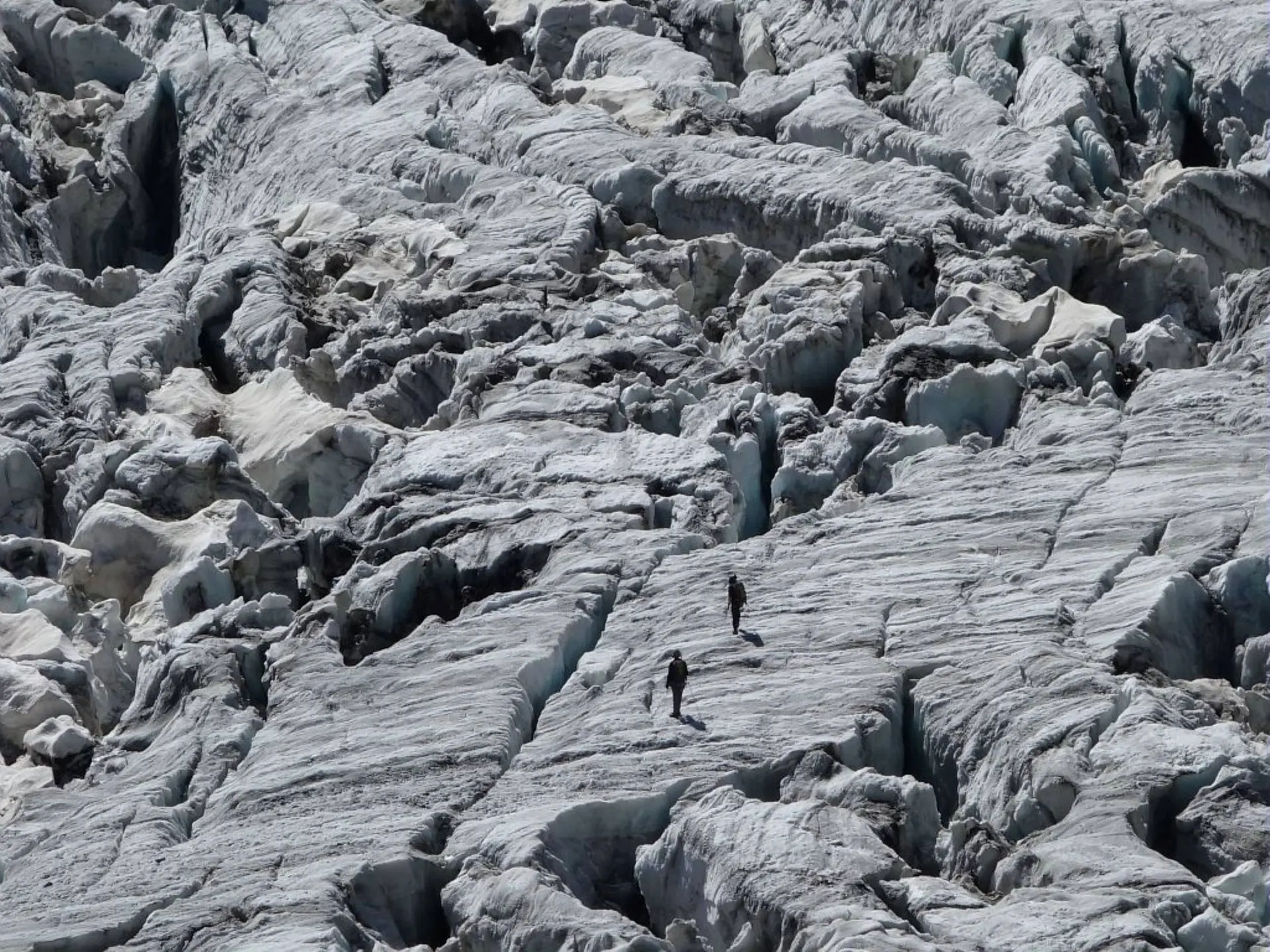 Projection en plein air : "L'echo des glaciers - Transition dans les Andes"