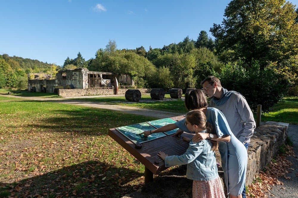 Visite guidée : Lady Mond et la papeterie Vallée, Belle-Isle-en-Terre à la Belle Époque