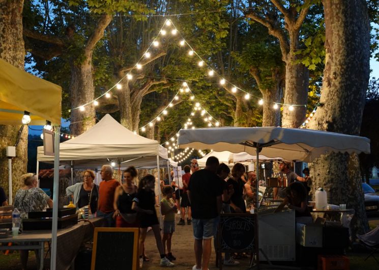 Marché d’artisans : « Des mille et une mains »
