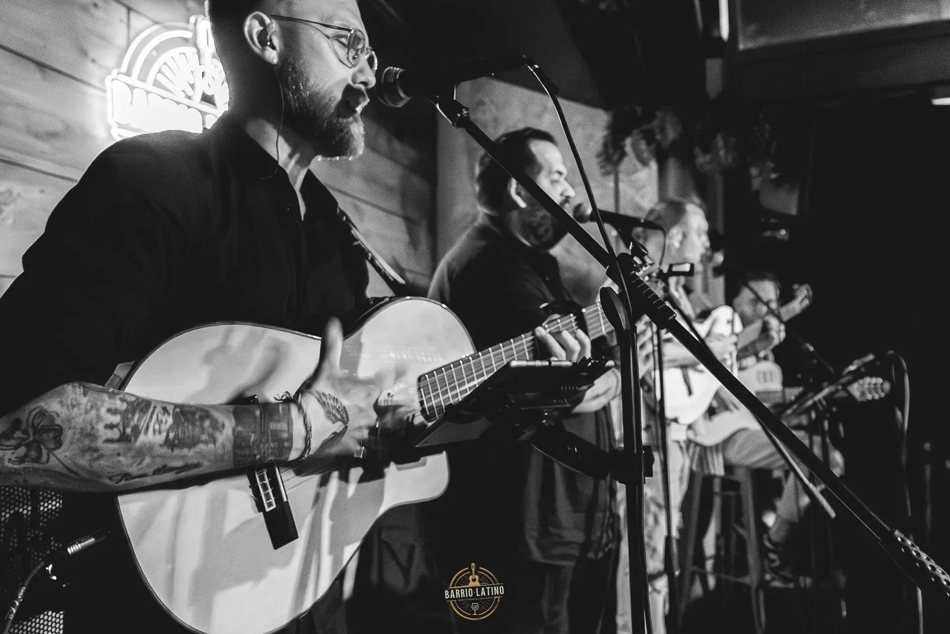 "T-Rock" : Marché et concert au café des arts