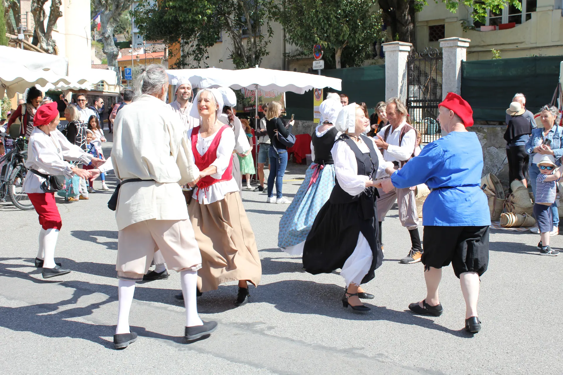 Danses Villageoises, Renaissance et Belle Epoque