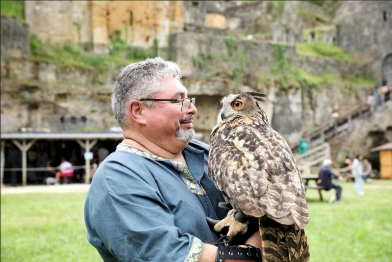 Présentation de la fauconnerie au Château de Losse - Châteaux en fête
