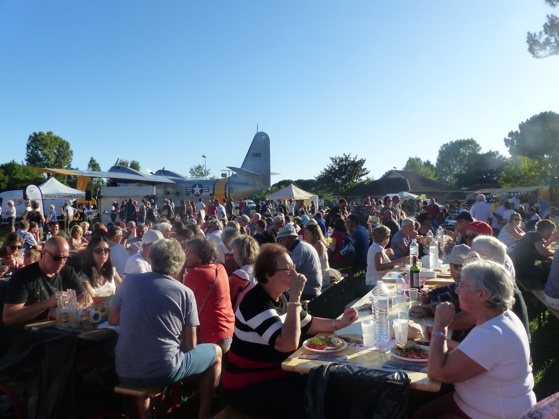 Repas au Marché des Producteurs de Pays au site Latécoère