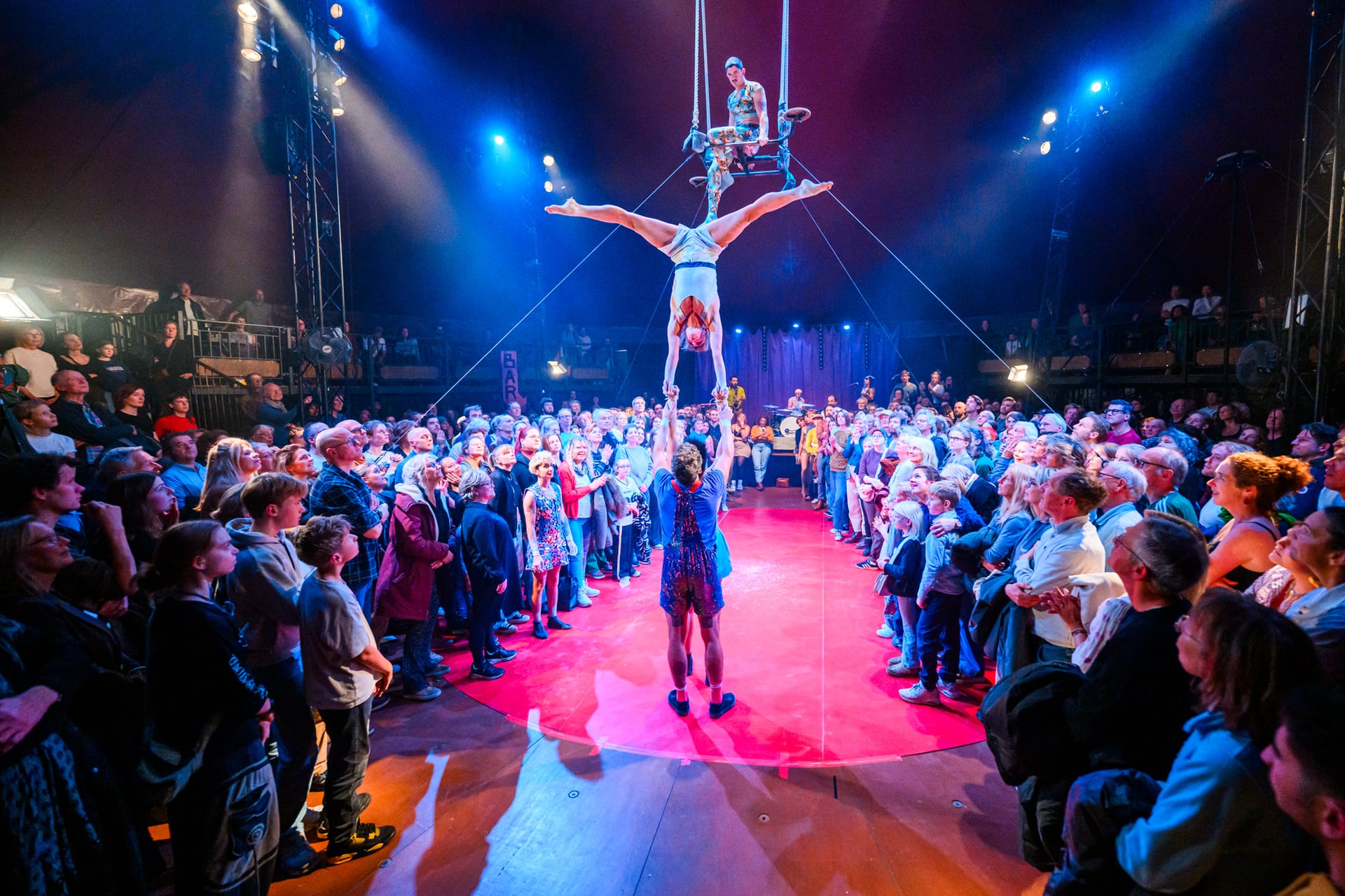 Agora Pôle National Cirque - Tout va hyper bien / Collectif Malunés