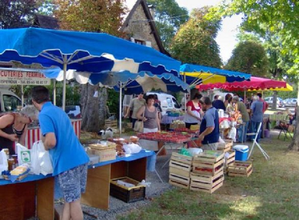 Marché de producteurs à Livernon
