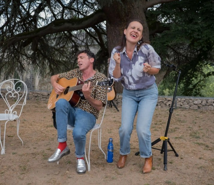 Le festival Précaire, Single
