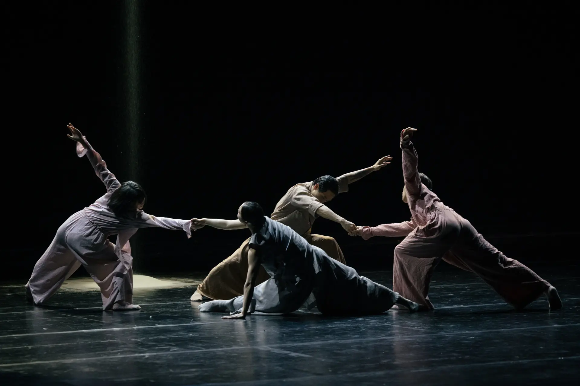 Danse - Xiexin Dance Theatre "In Satie & The Rite of Spring"