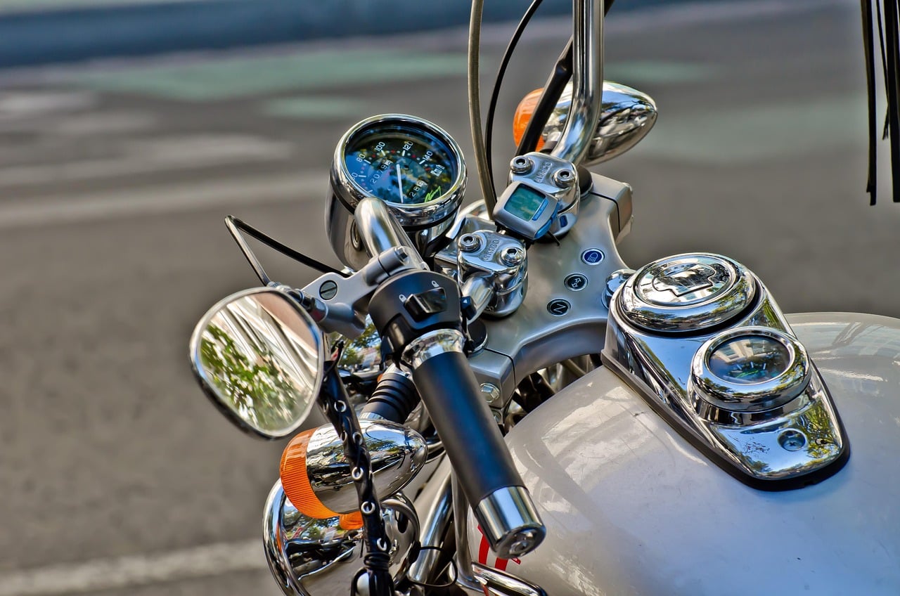Brocante et bourse à l'échange matériel moto et mobylette