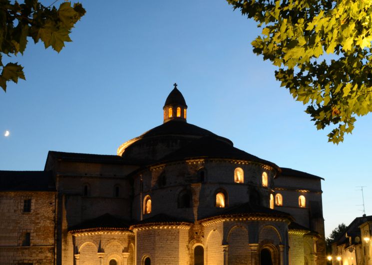 Pays d’Art et d’Histoire : Visite contée – Contes et historiettes