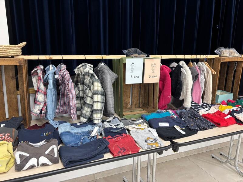 Bourse vêtements - puériculture - grossesse