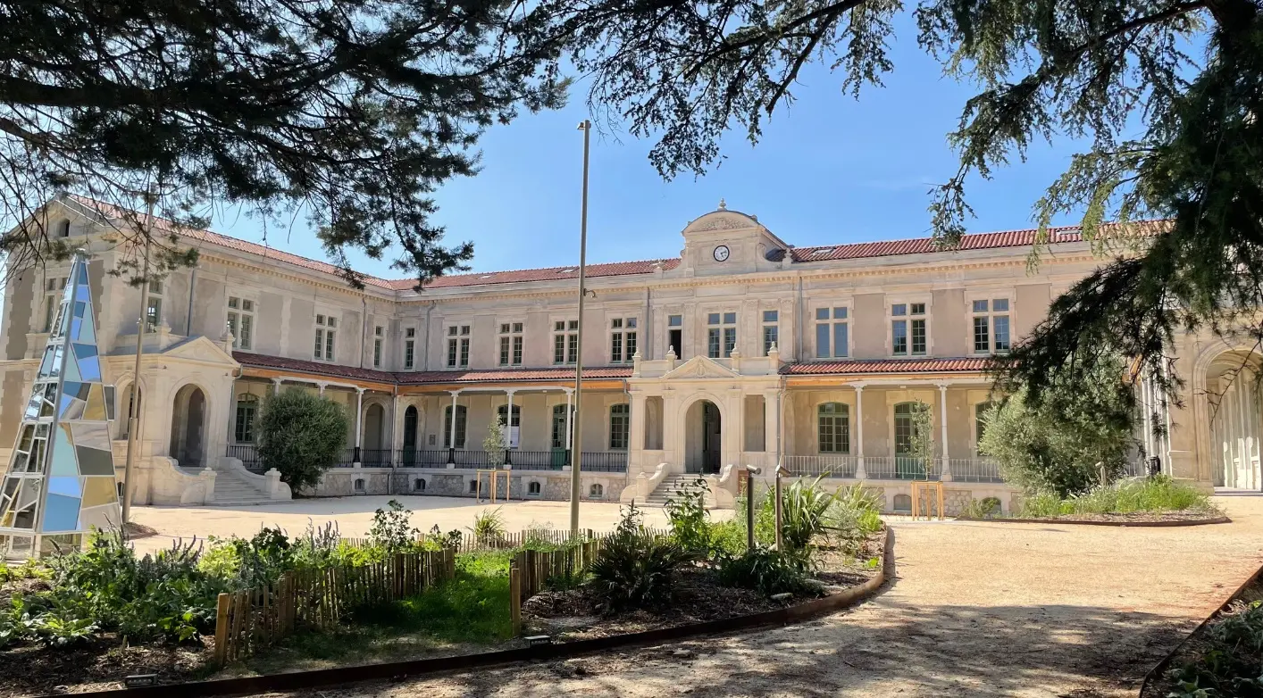 La Villa Créative au mois de juin