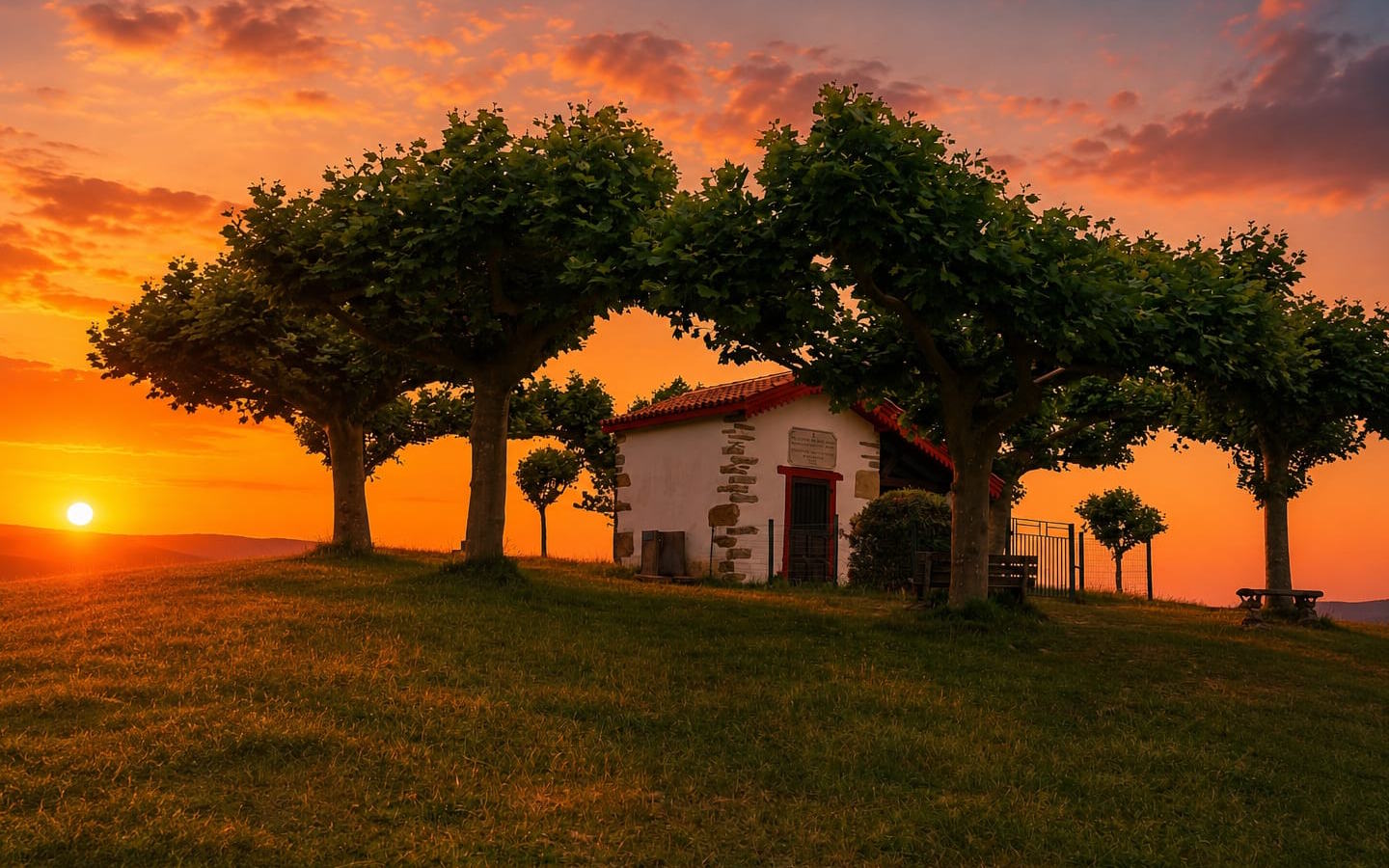 Randonnée au coucher du soleil à Soiartza