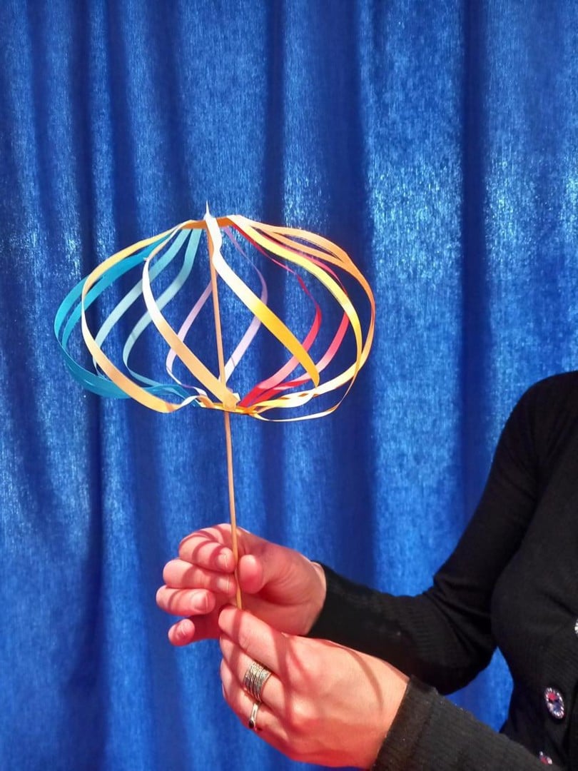 Une Histoire, un Bricolage : Rainbow Twist