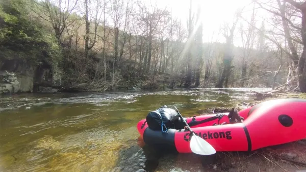 Packrafting et randonnée aquatique insolite