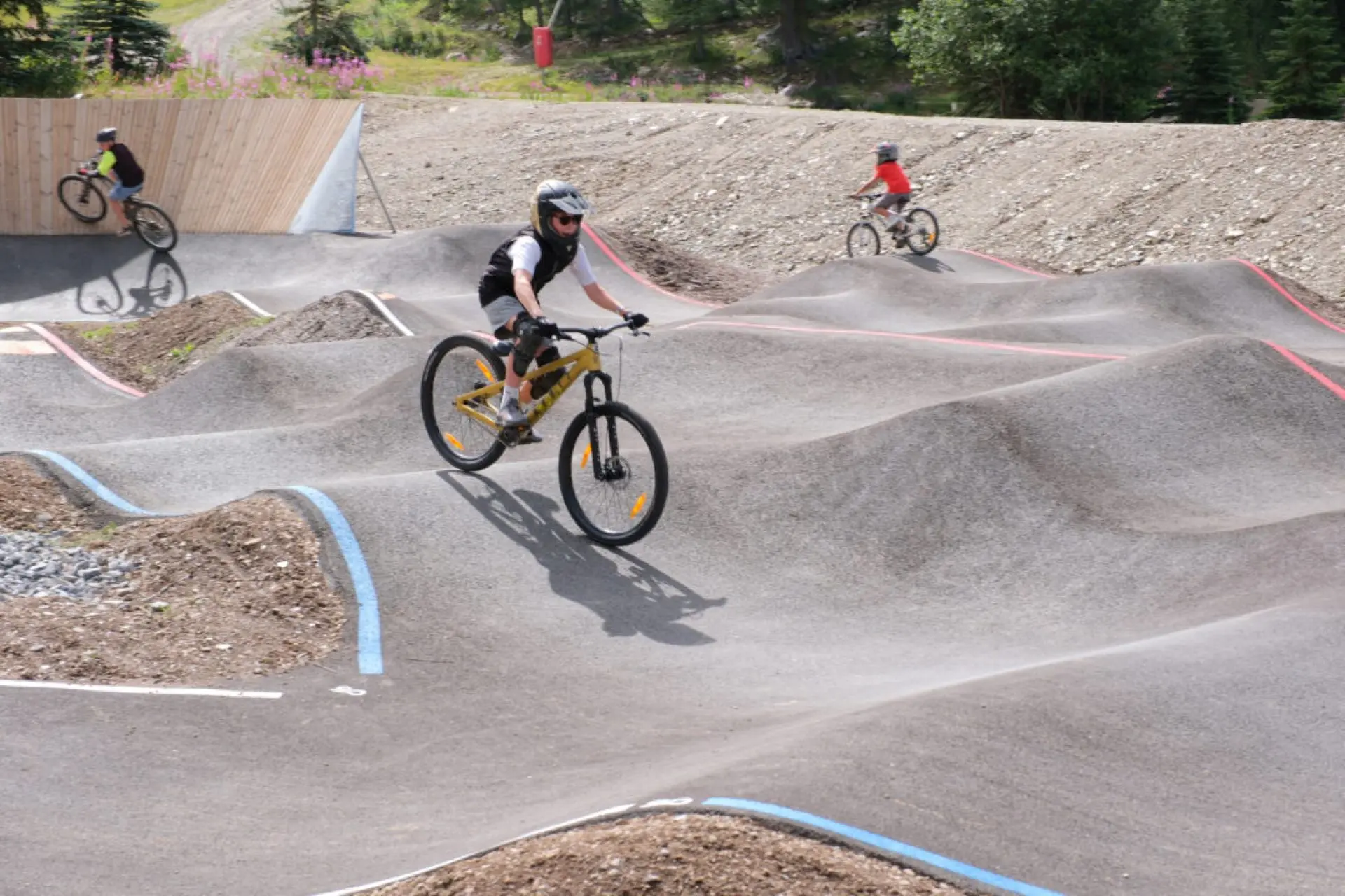 Pump it up : la fête du pumptrack