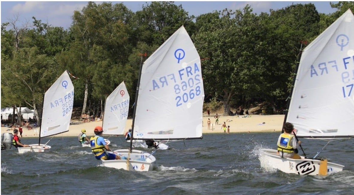 Stage de voile destiné aux enfants