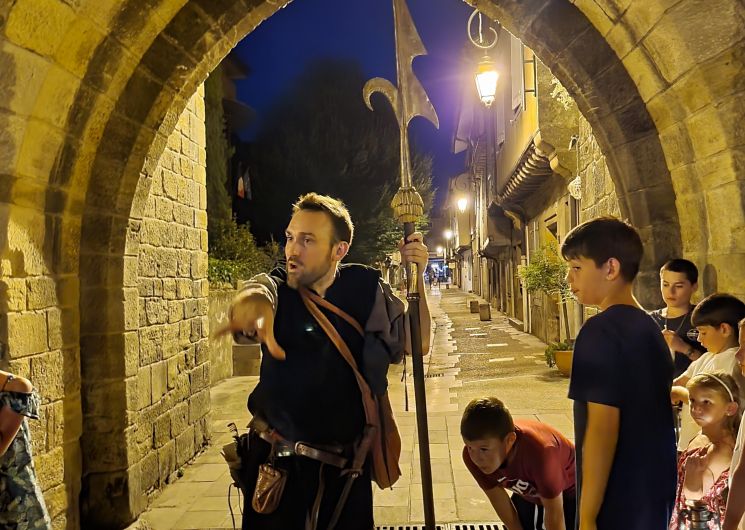 Visite guidée théâtralisée nocturne de Mirepoix