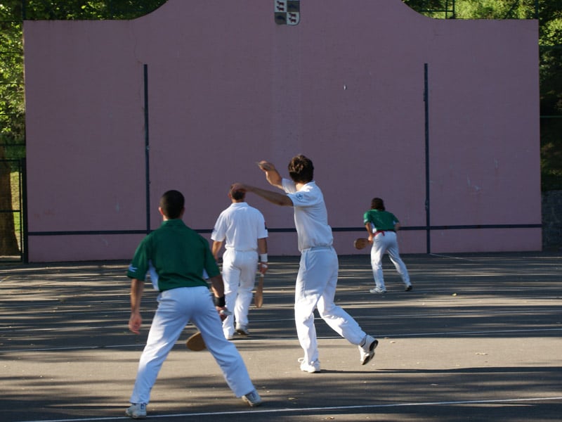 Parties de pelote basque