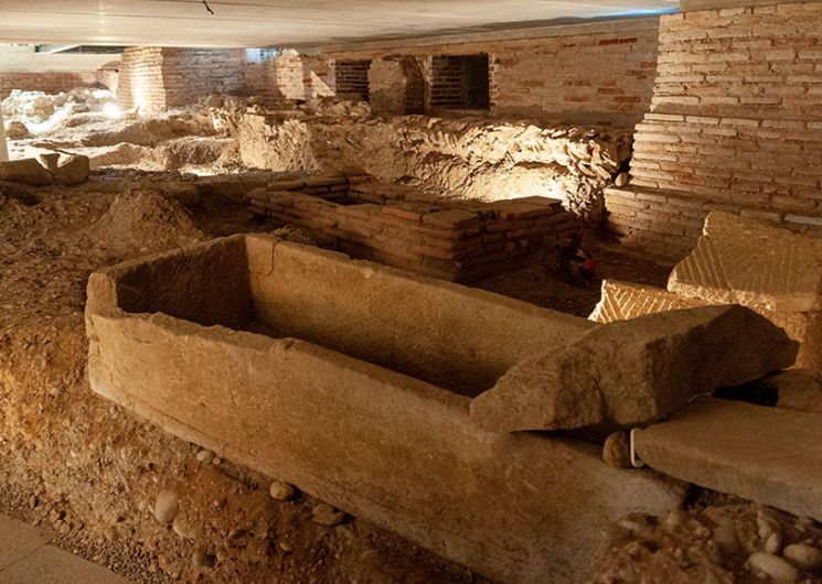 LES DESSOUS DE SAINT-PIERRE-DES-CUISINES