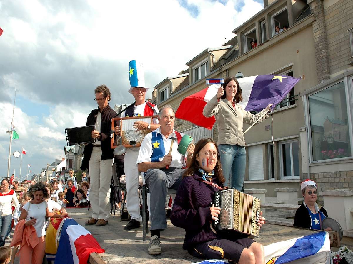 Festival La Semaine Acadienne : projection de deux documentaires sur la semaine acadienne en 2006 et en 2008 à Saint-Aubin-sur-Mer
