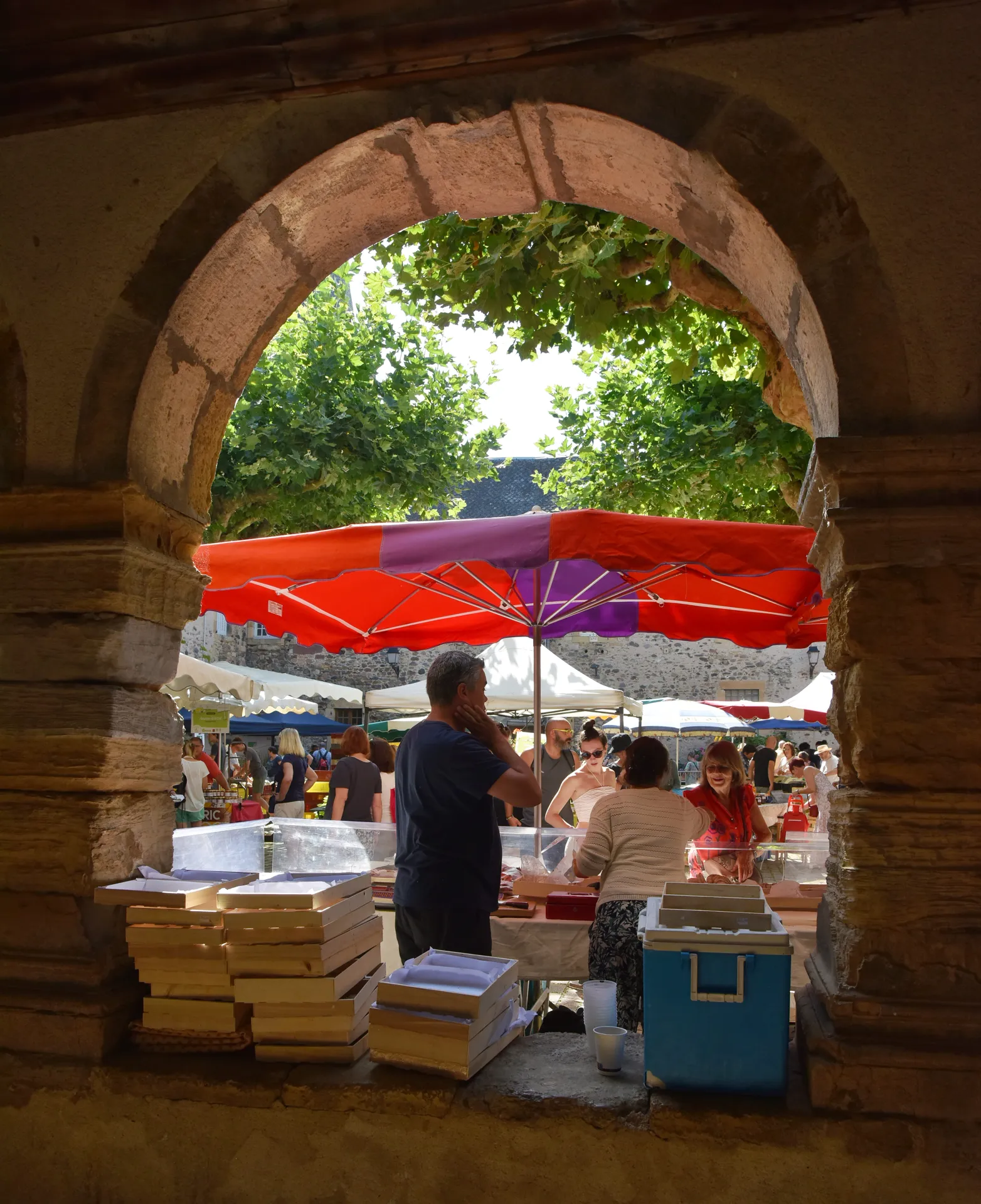 Marché des Producteurs de Pays et marché traditionnel du samedi matin à St Geniez