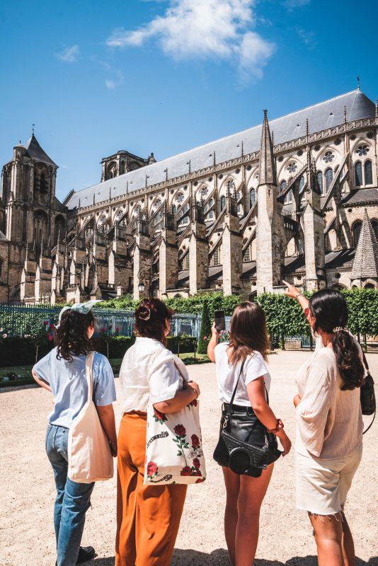 Visites guidées : Les extérieurs de la Cathédrale et Centre Historique
