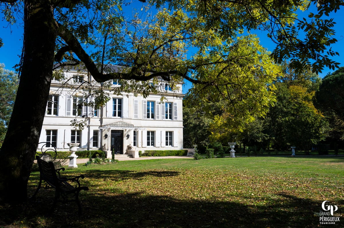 Châteaux en Fête - Visite de la Maison au Cèdre